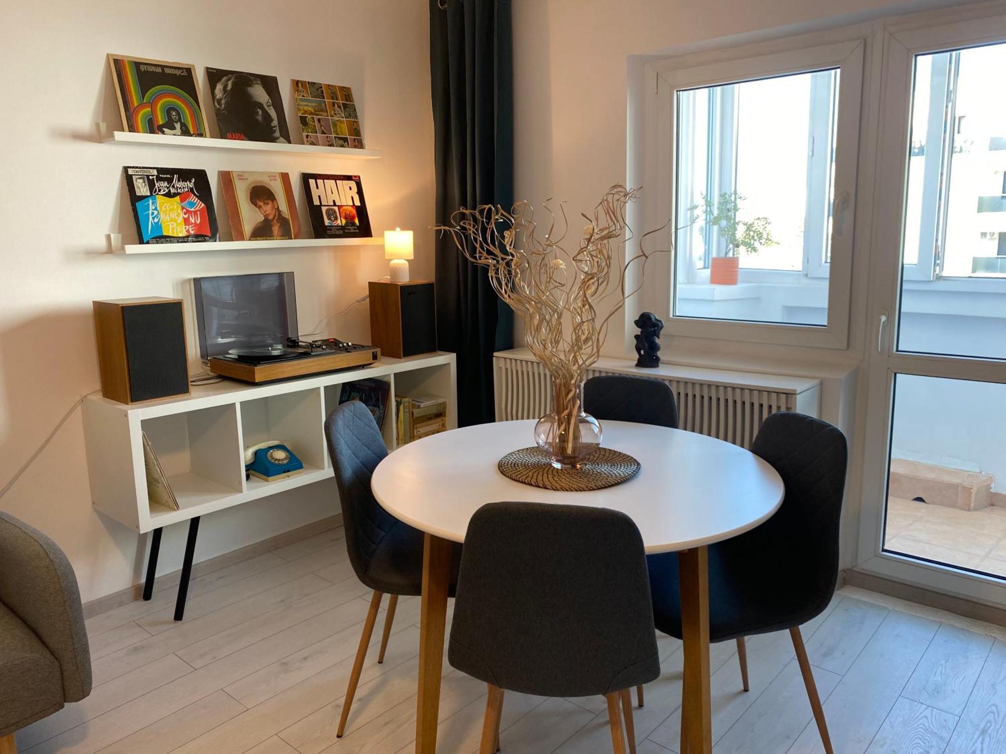 Evan Cozy Flat With Balcony & Parking, 13 September Бухарест Экстерьер фото